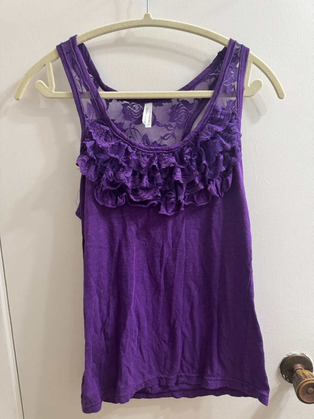 Ruffled Lace-Back Tank Top in Purple